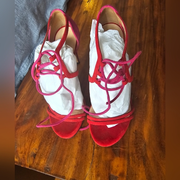 Stuart Weitzman Stilettos - Picture 5 of 8